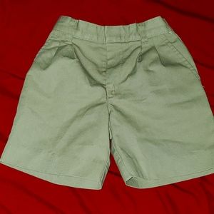 Kaki girl shorts uniform